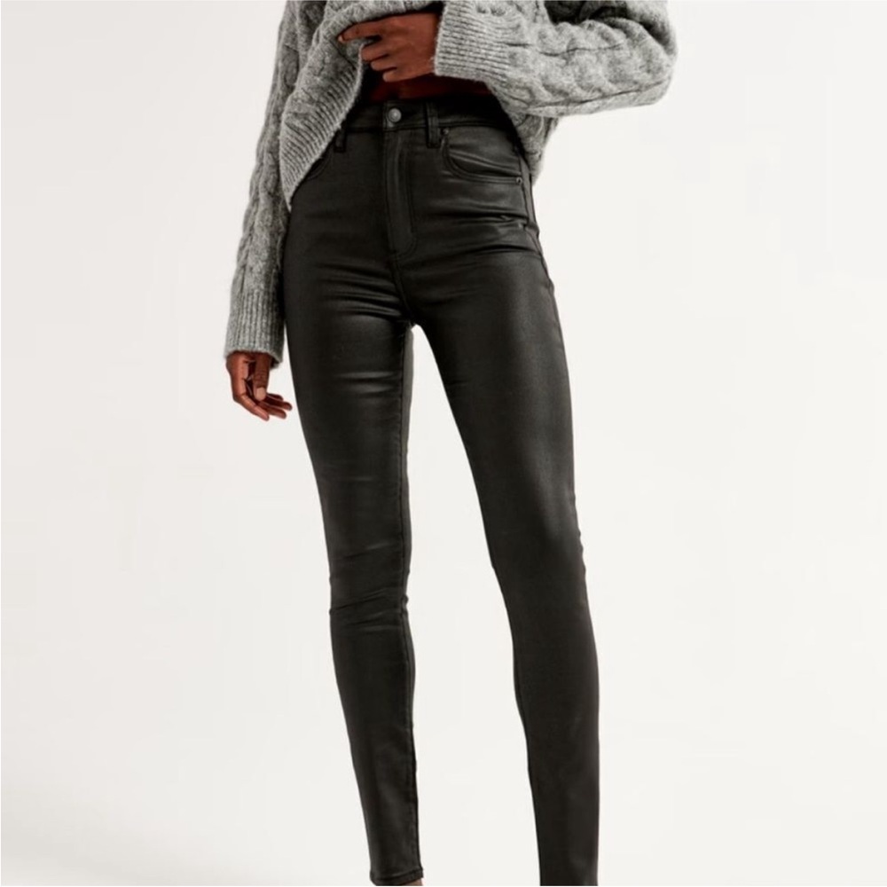 Abercrombie High Rise Super Skinny Ankle Curve Love Jean Coated Black 31/12 R